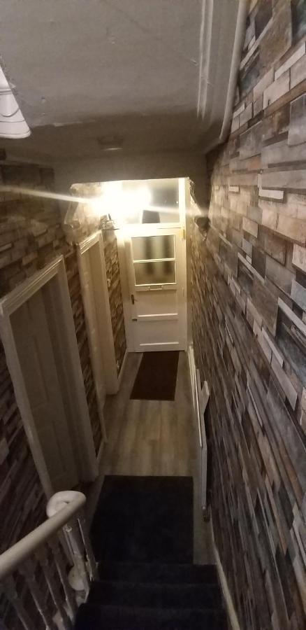 St. James Street Townhouse Belfast Zewnętrze zdjęcie